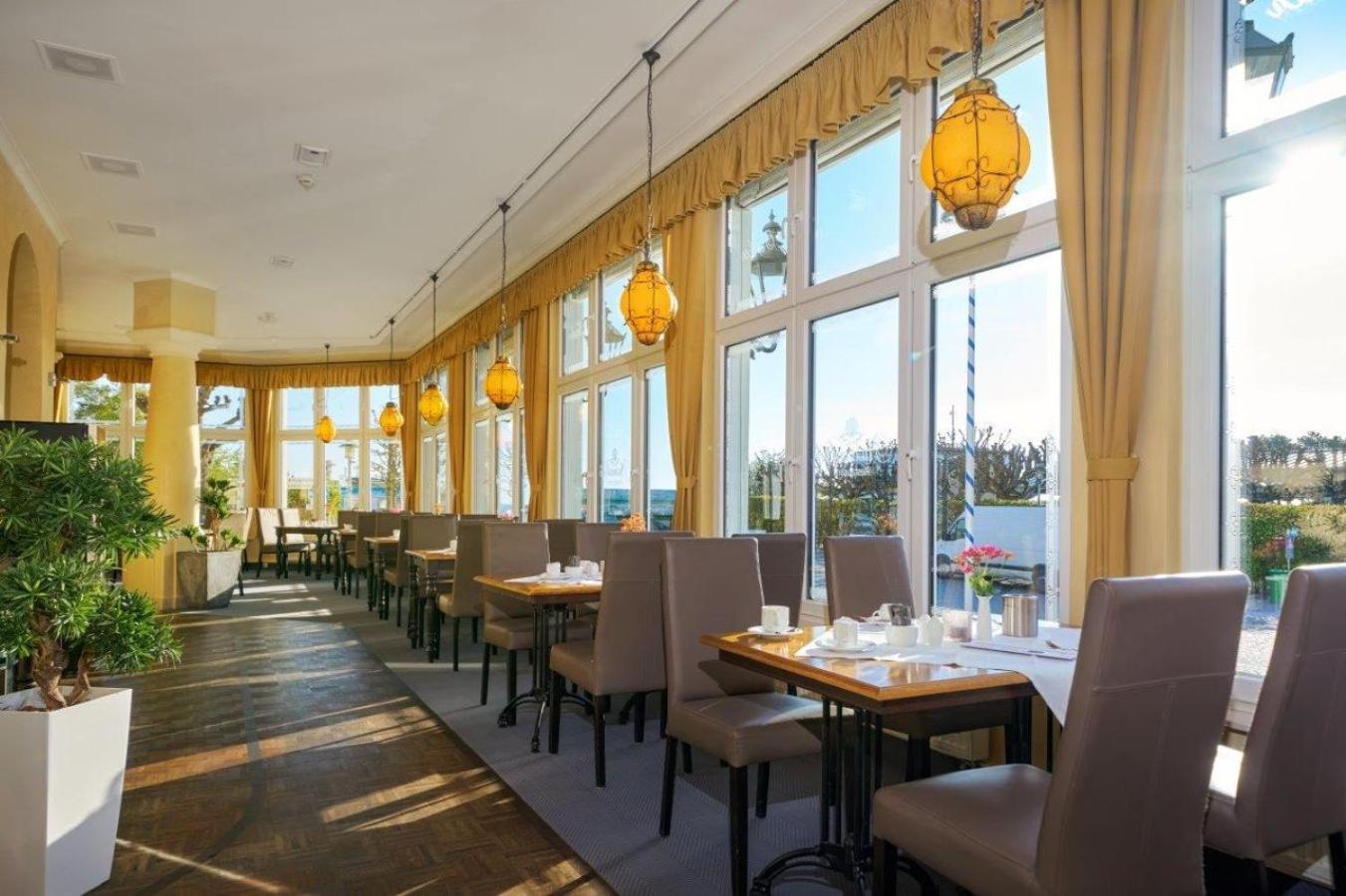 Strand- Und Wellnesshotel Preussenhof Zinnowitz Buitenkant foto
