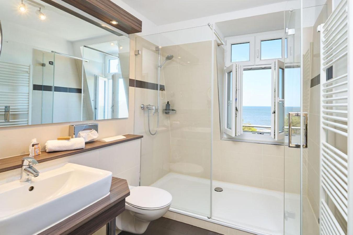 Strand- Und Wellnesshotel Preussenhof Zinnowitz Buitenkant foto
